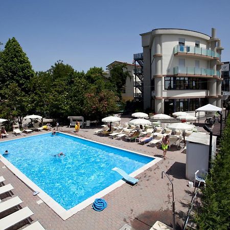 Hotel Capitol San Mauro Mare Ngoại thất bức ảnh