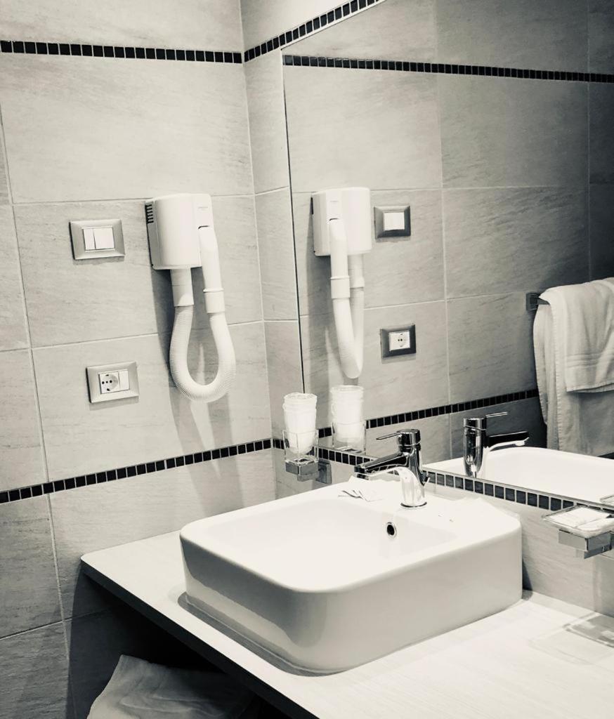 Hotel Capitol San Mauro Mare Ngoại thất bức ảnh