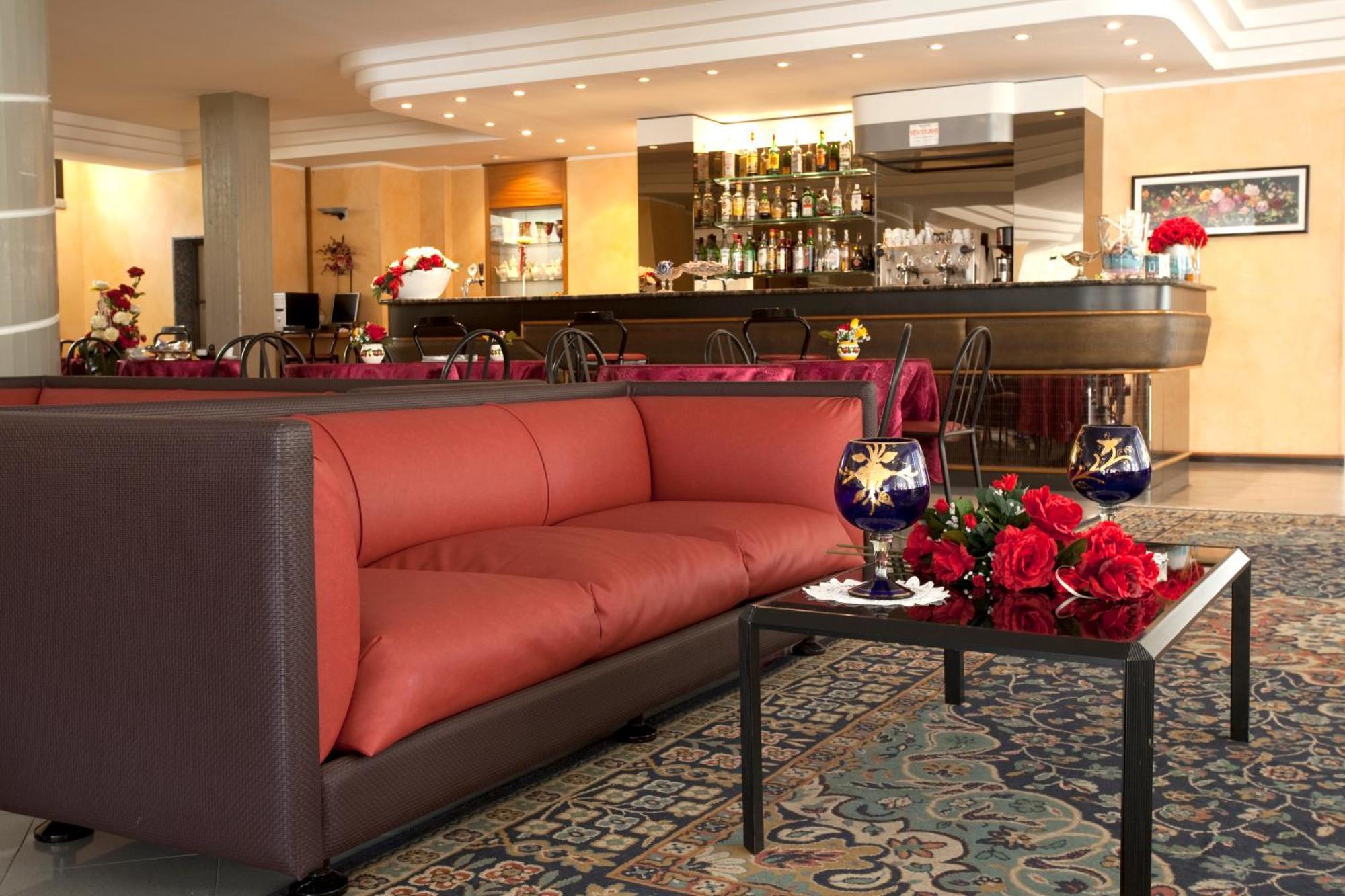 Hotel Capitol San Mauro Mare Ngoại thất bức ảnh