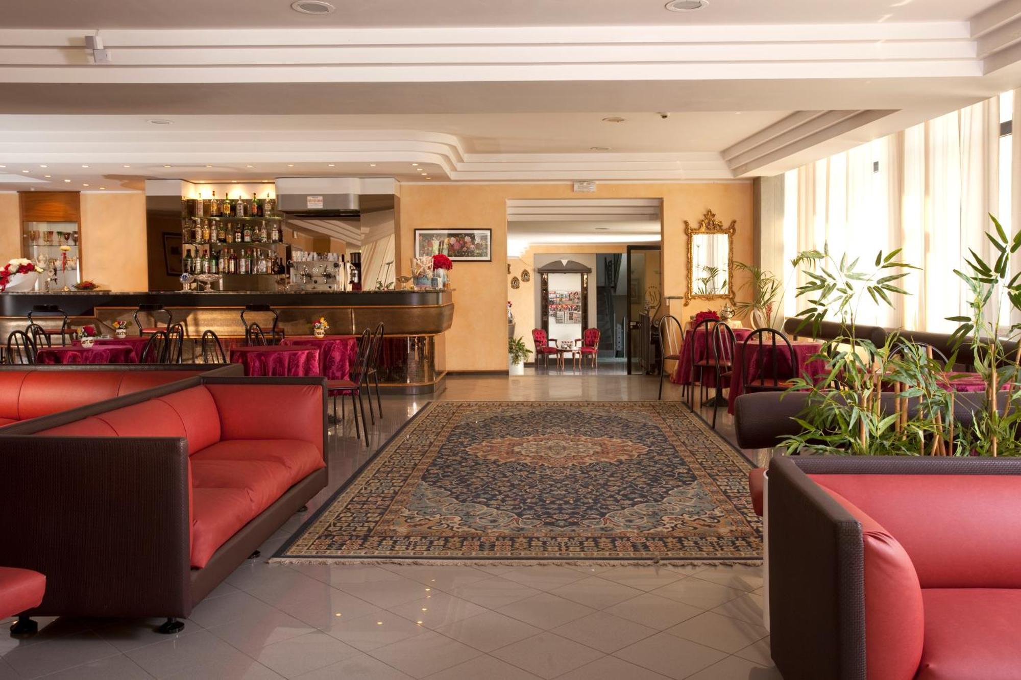 Hotel Capitol San Mauro Mare Ngoại thất bức ảnh