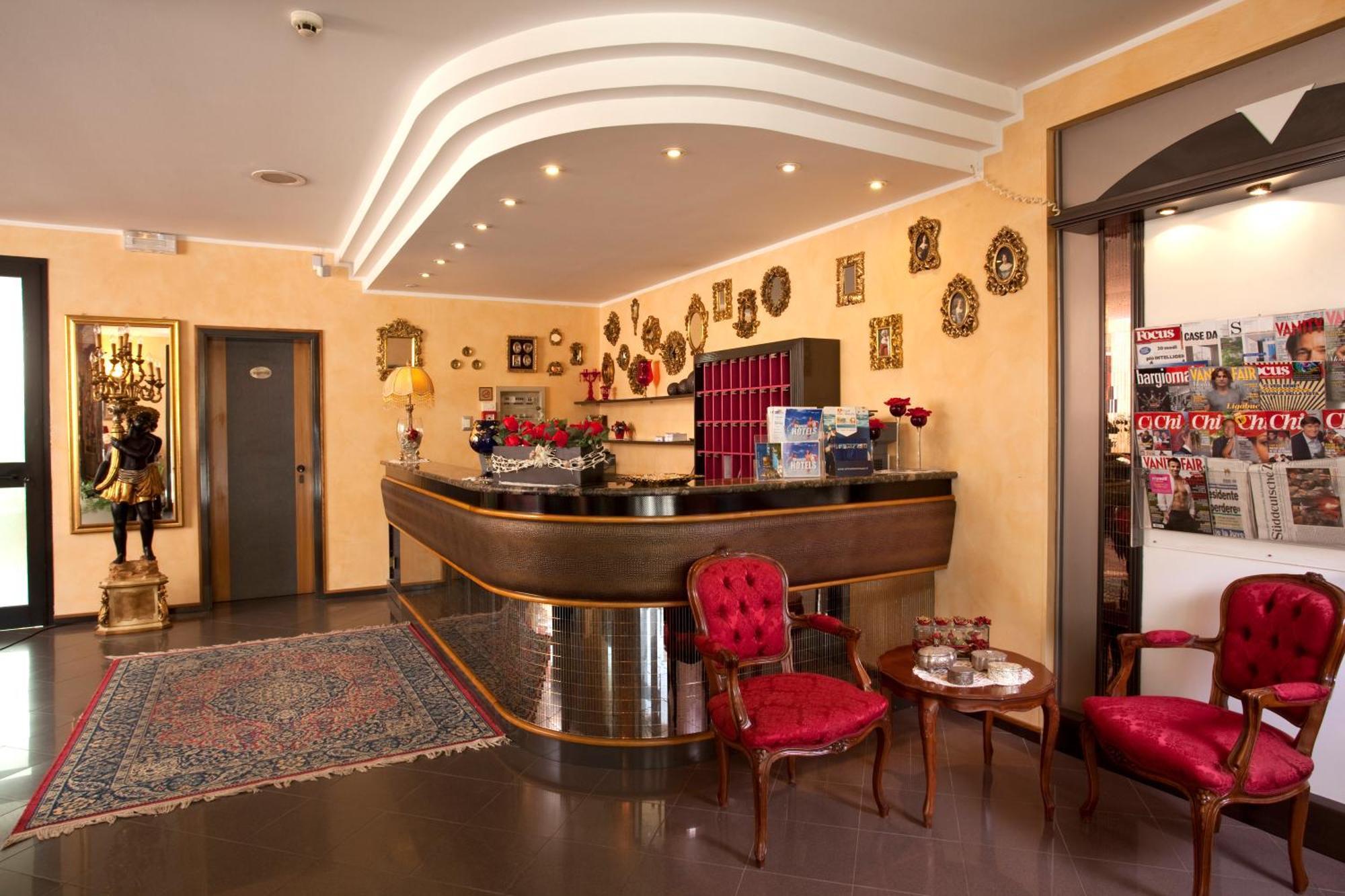 Hotel Capitol San Mauro Mare Ngoại thất bức ảnh